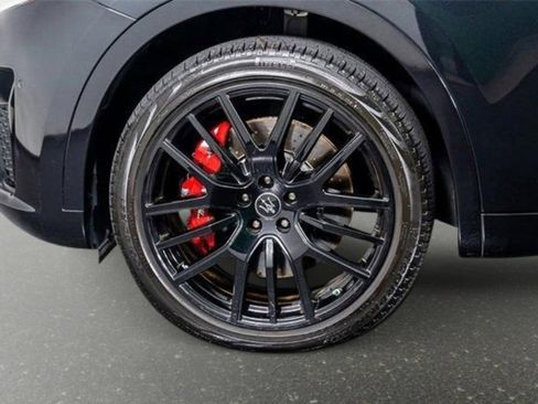 Used 2024 Maserati Levante Modena Ultima image 21