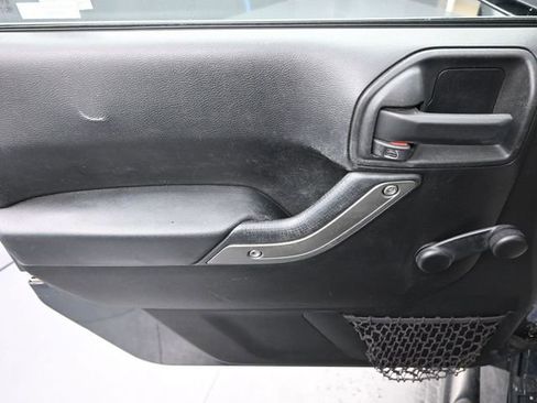 Used 2016 Jeep Wrangler Unlimited Sport w/ Connectivity Group image 13