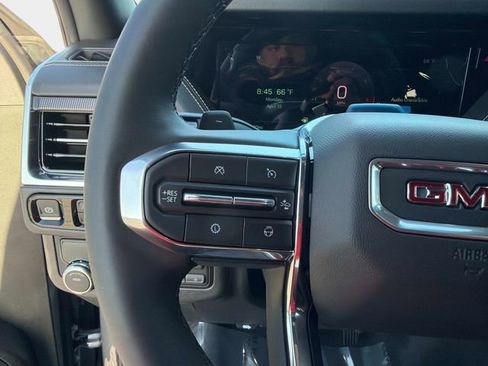 New 2026 GMC Yukon Elevation w/ Elevation Premium Package RWD image 29