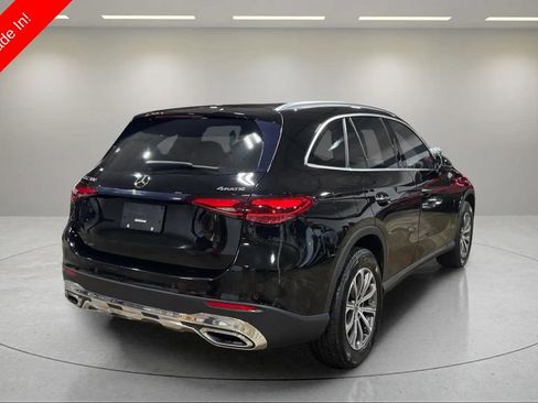 Used 2024 Mercedes-Benz GLC 300 4MATIC image 3
