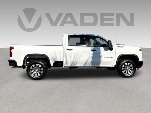 Used 2024 Chevrolet Silverado 2500 Custom w/ Custom Value Package AWD/4WD image 19