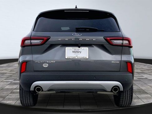 Used 2023 Ford Escape Platinum image 6