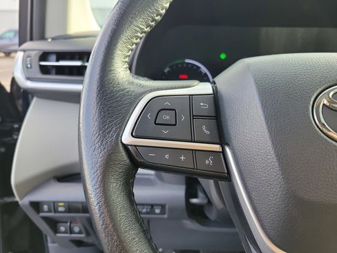 Used 2024 Toyota Sienna XLE image 22