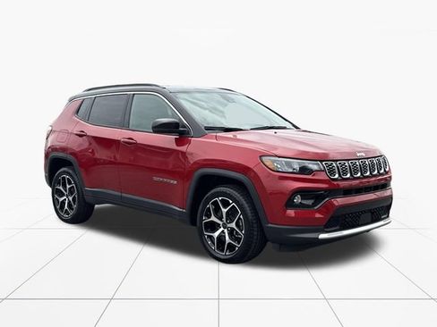 Used 2025 Jeep Compass Limited AWD/4WD image 8
