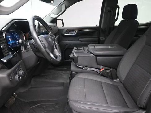 Used 2024 Chevrolet Silverado 1500 RST w/ Redline Edition AWD/4WD image 16