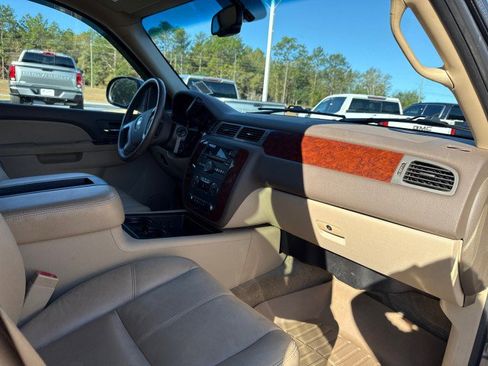 Used 2011 Chevrolet Tahoe LT w/ Luxury Package image 10