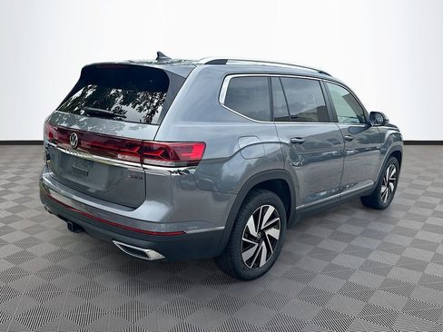 Used 2025 Volkswagen Atlas SEL AWD/4WD image 6