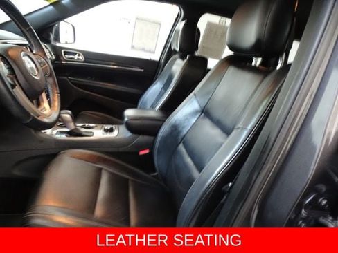 Used 2017 Jeep Grand Cherokee Limited AWD/4WD image 2