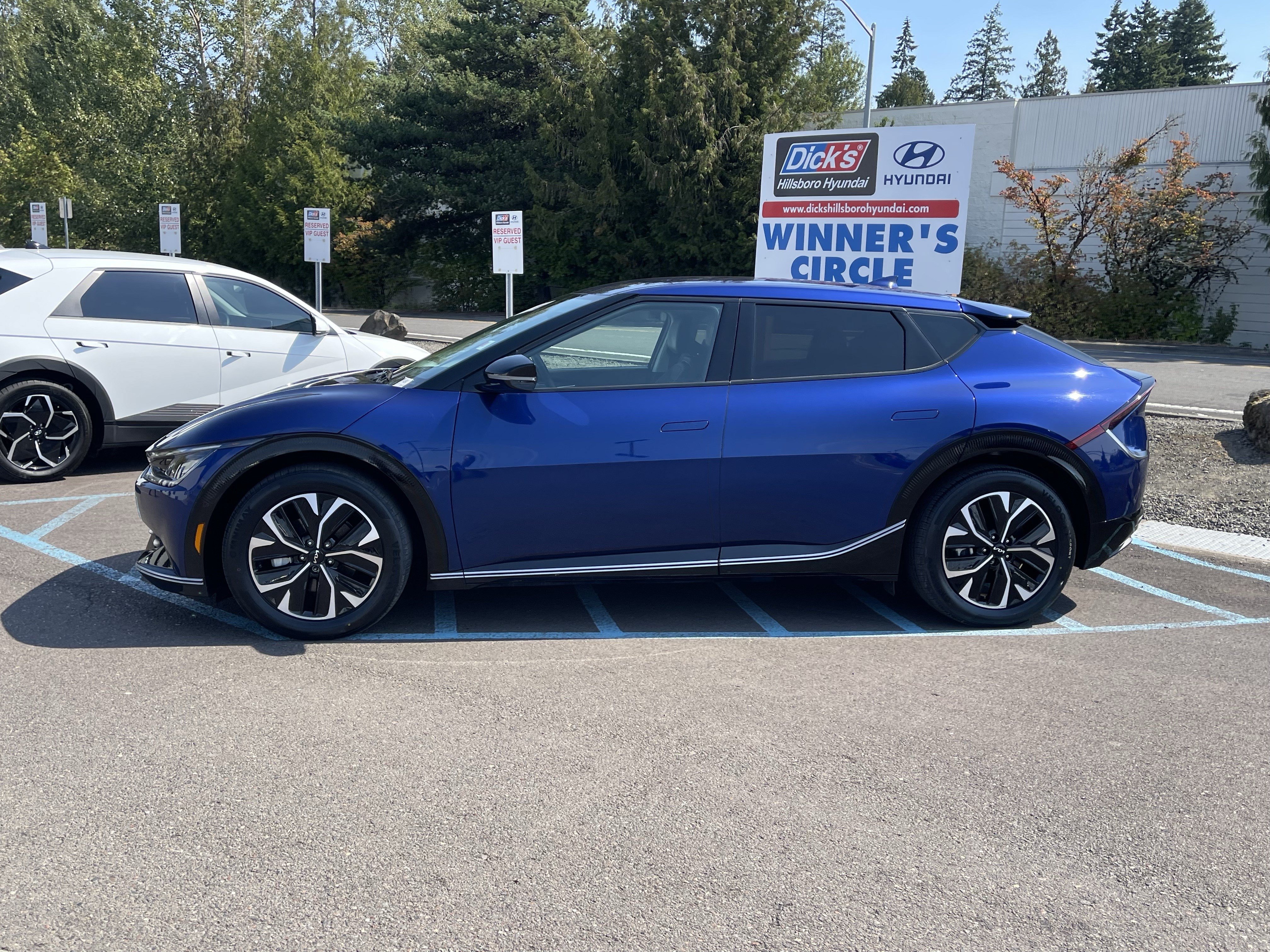 Used 2023 Kia EV6 Wind AWD/4WD image 2