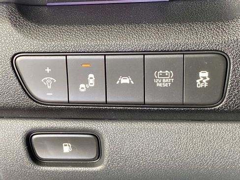 Used 2022 Kia Niro Touring Special Edition FWD image 15