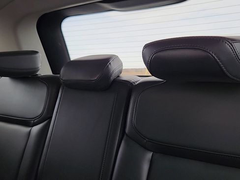 Used 2025 Ford Expedition Active image 19