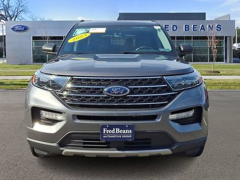 Used 2023 Ford Explorer XLT w/ Equipment Group 202A AWD/4WD image 2