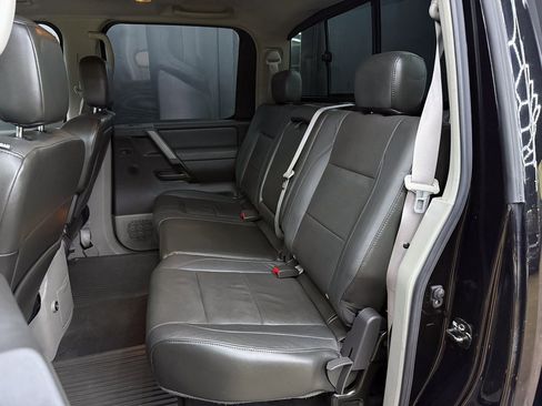 Used 2004 Nissan Titan LE w/ (NAV) Nissan Navigation Pkg image 21