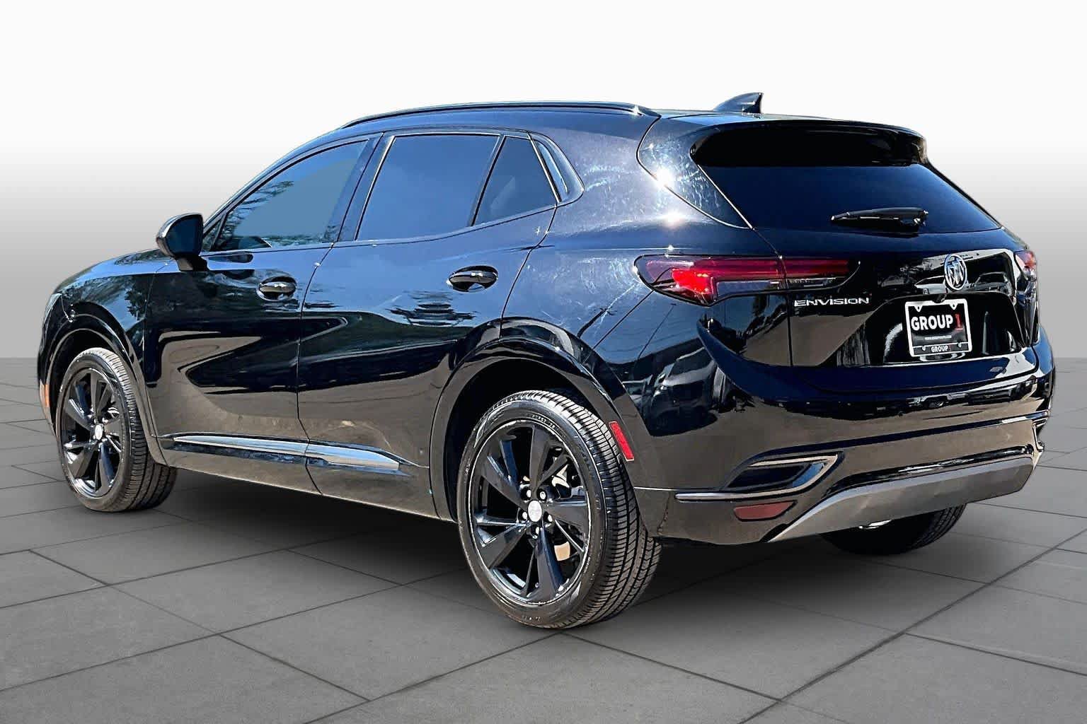 Used 2021 Buick Envision Essence w/ Technology Package I FWD image 11