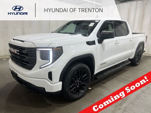 Used 2022 GMC Sierra 1500 Elevation AWD/4WD image 1
