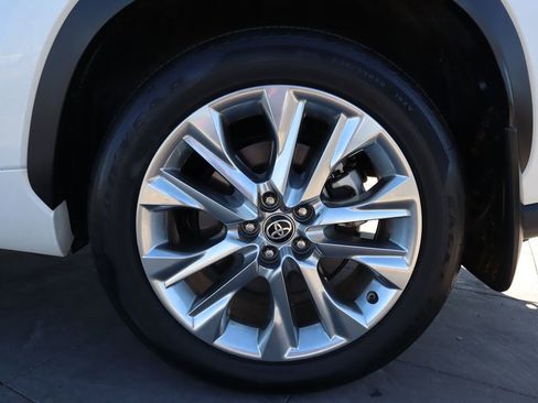 Used 2021 Toyota Highlander Limited image 29