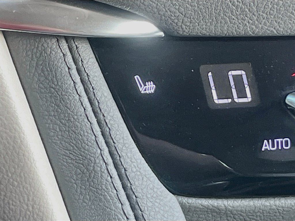 Used 2025 Cadillac XT5 Premium Luxury FWD image 21