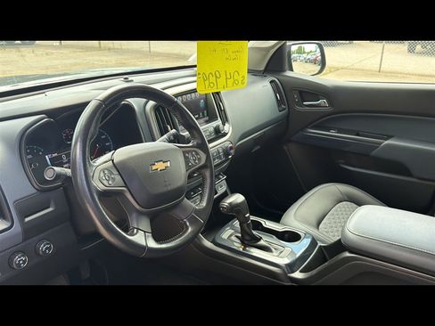 Used 2018 Chevrolet Colorado Z71 AWD/4WD image 9