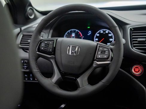 New 2026 Honda Ridgeline Black Edition image 11