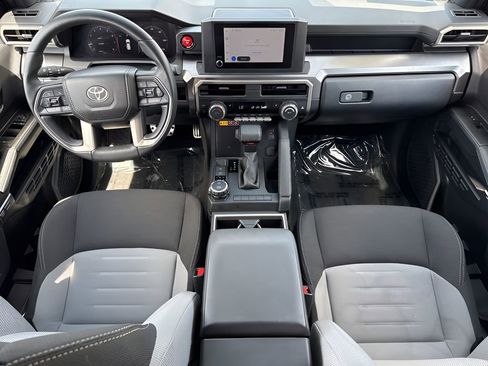 Used 2025 Toyota 4Runner TRD Sport AWD/4WD image 13