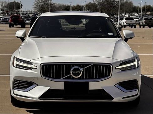 Used 2021 Volvo S60 T8 Inscription image 9