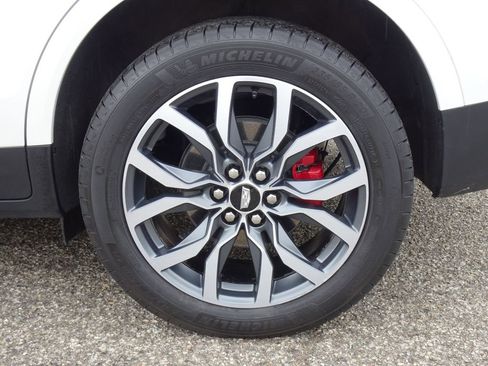 Certified 2023 Cadillac XT5 Sportv w/ Technology Package AWD/4WD image 23