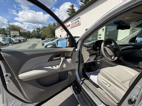 Used 2012 Acura MDX w/ Technology & Entertainment AWD/4WD image 13