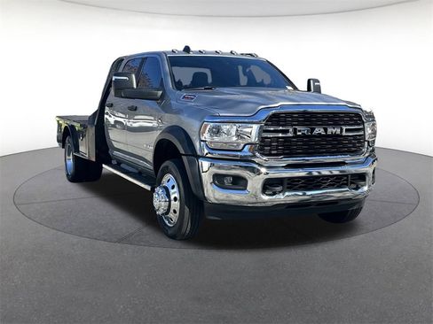 Used 2024 RAM 4500 SLT w/ Quick Order Package 2YG SLT image 7