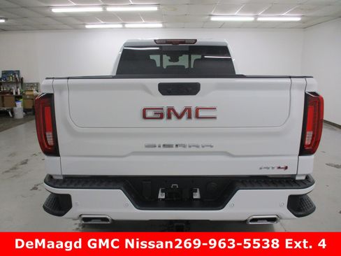 New 2026 GMC Sierra 1500 AT4 w/ AT4 Premium Package image 4