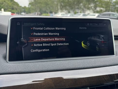 Used 2017 BMW X5 sDrive35i w/ M Sport Package RWD image 16