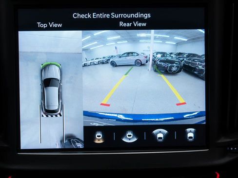 Used 2022 Maserati Levante Modena image 19