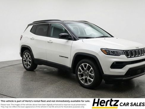 Used 2025 Jeep Compass Limited AWD/4WD image 1