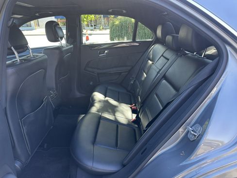 Used 2010 Mercedes-Benz E 350 Sedan image 21