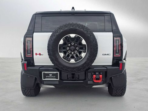 Used 2024 GMC Hummer EV 2X w/ Extreme Off-Road Package image 4