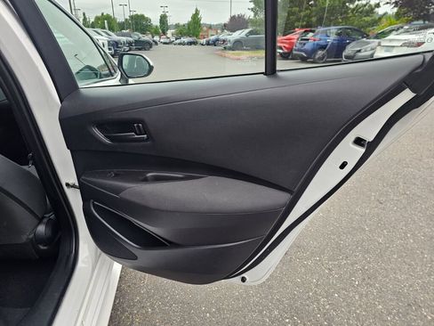 Used 2022 Toyota Corolla LE FWD image 14