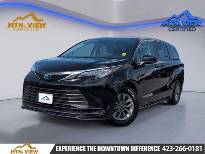 Used 2023 Toyota Sienna LE