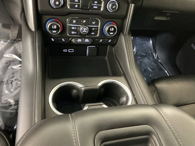 Used 2021 Chevrolet Tahoe Z71 w/ Z71 Signature Package AWD/4WD image 18