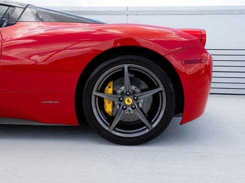 Used 2015 Ferrari 458 Spider RWD image 27