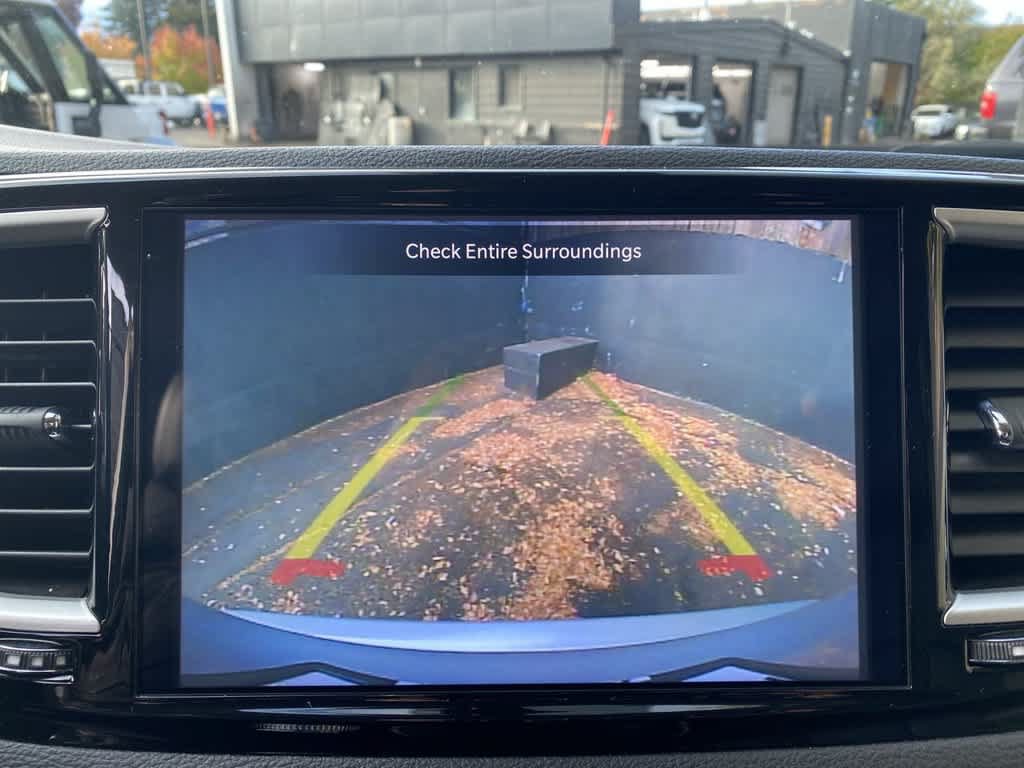 Used 2024 Chrysler Pacifica Limited FWD image 24