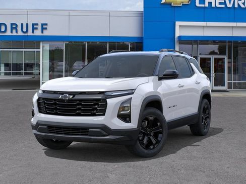 New 2027 Chevrolet Equinox LT w/ Convenience Package II FWD image 6