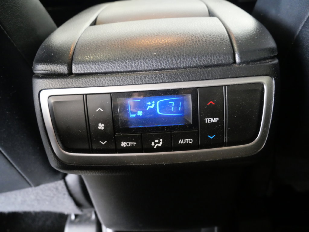 Used 2016 Toyota Highlander Limited AWD/4WD image 36