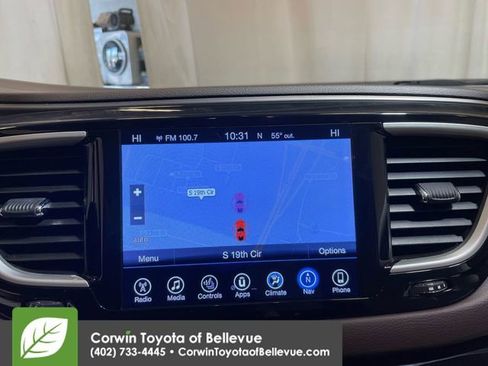 Used 2017 Chrysler Pacifica Touring-L image 16