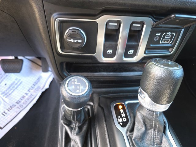Used 2024 Jeep Wrangler Sport AWD/4WD image 12