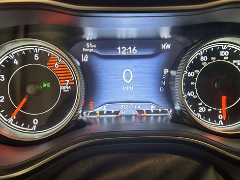 Used 2020 Jeep Cherokee Limited w/ Technology Group image 18