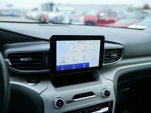 Used 2023 Ford Explorer XLT w/ Equipment Group 202A image 14