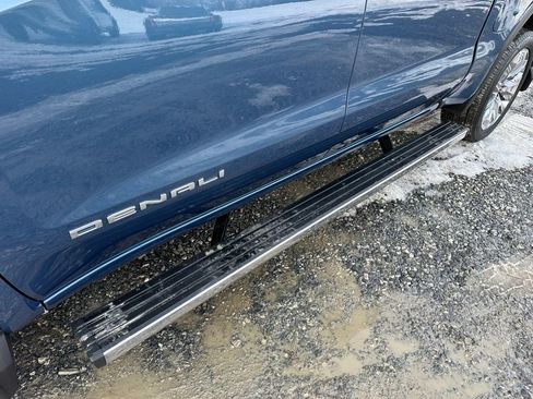Used 2025 GMC Sierra 1500 Denali w/ Denali Reserve Package image 13