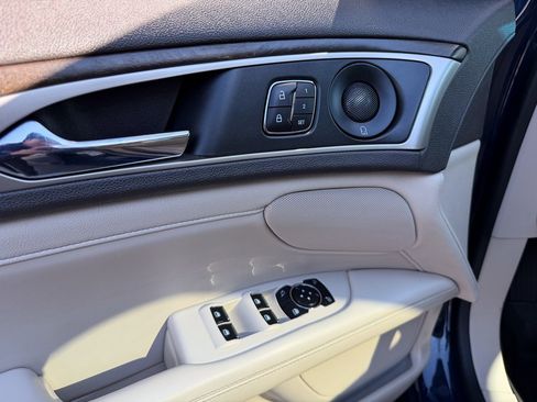 Certified 2020 Lincoln MKZ Reserve w/ Elements Package image 12