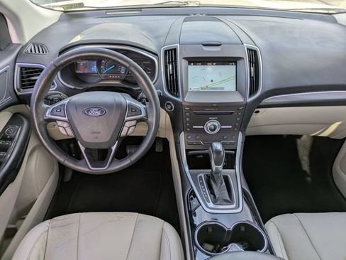 Used 2018 Ford Edge Titanium w/ Equipment Group 301A AWD/4WD image 11