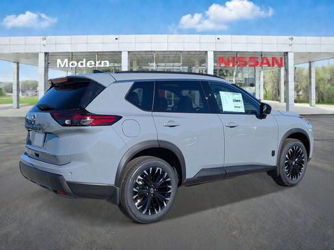 New 2026 Nissan Rogue Dark Armor FWD image 5