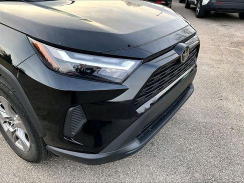 Used 2024 Toyota RAV4 XLE image 5